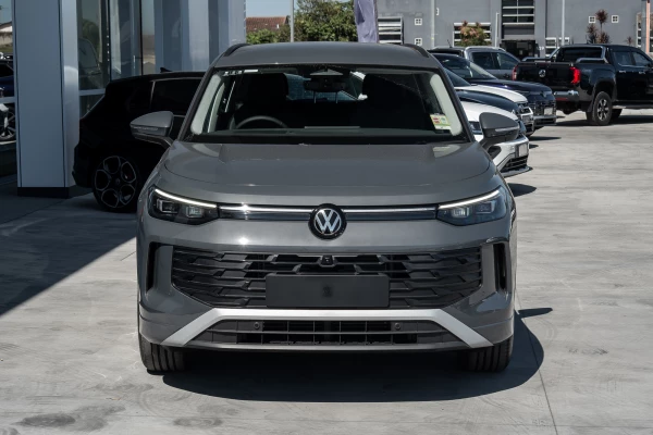 2025 MY26 Volkswagen Tayron R4 150TSI Life SUV Image 4