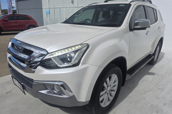 2018 Isuzu MU-X LS-T SUV Image 3