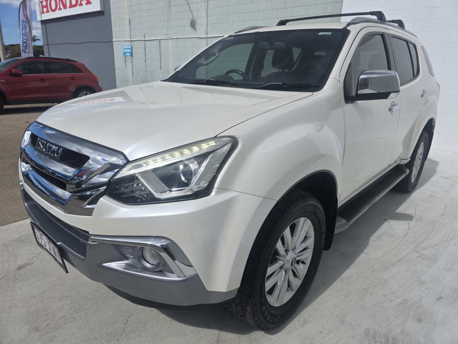 2018 Isuzu MU-X LS-T SUV Image 3