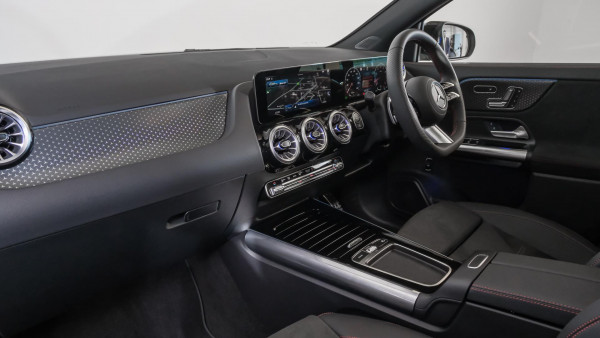 2026 Mercedes-Benz GLA-Class H247 GLA200 SUV image 7