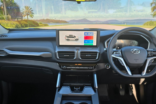2026 MY25 LDV D90 SV9A Mode SUV Image 4