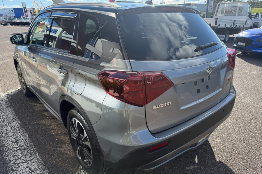 2023 Suzuki Vitara Turbo Wagon Image 6