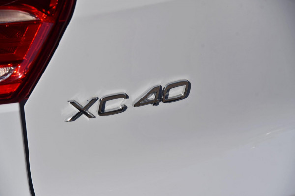 2025 MY26 Volvo XC40 XZ Plus B4 SUV Image 8