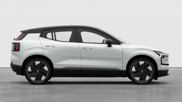 2027 MY26 Volvo EX30  Single Motor Extended Range Plus SUV image 5