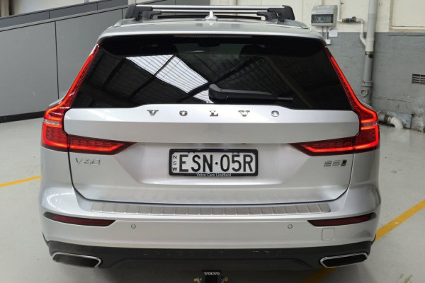 2021 MY22 Volvo V60 Cross Country Z Series B5 Wagon Image 5
