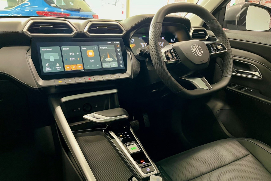 2025 MG ZS Hybrid+ Essence SUV Image 12