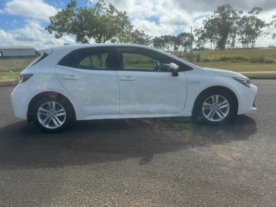 2018 Toyota Corolla ZWE211R Ascent Sport Hybrid Hatch Image 2