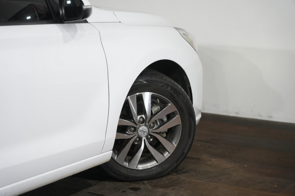 2018 [THIS VEHICLE IS SOLD] image 10