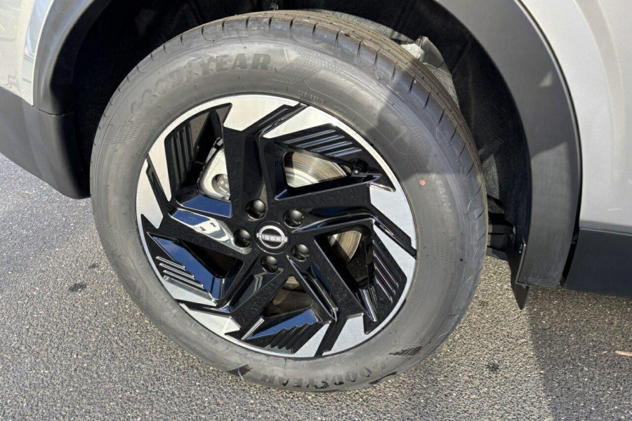2025 Nissan QASHQAI J12 ST-L SUV Image 9