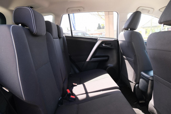 2017 Toyota RAV4 ASA44R GXL SUV Image 10