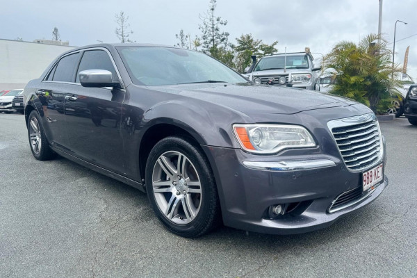 2015 MY14 Chrysler 300 LX C Sedan Image 6