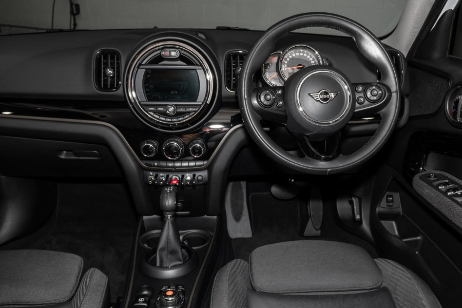 2018 MINI Countryman F60 Cooper SUV