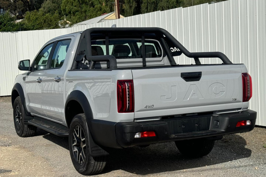 2024 JAC T9  Oasis Ute Image 10