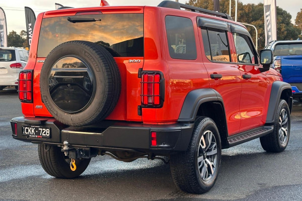 2023 GWM Tank 300 P01 Ultra SUV Image 8