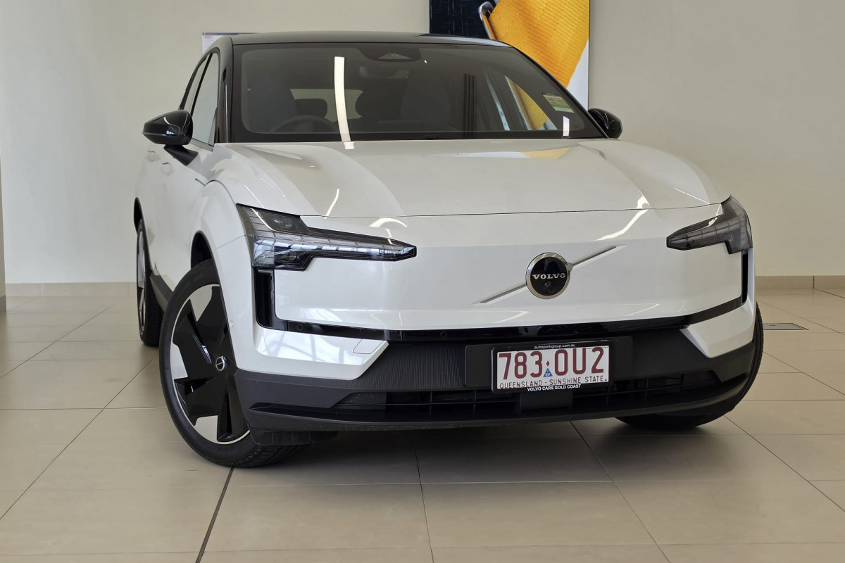 2025 MY26 Volvo EX30  Single Motor Extended Range Ultra SUV