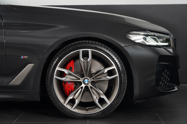 2022 BMW V8TT M550i Xdrive Pure Lci Sedan Image 14