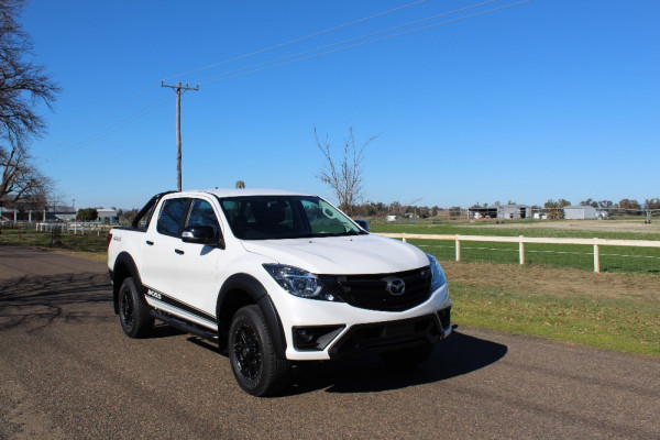2019 Mazda BT-50 UR 4x4 3.2L Dual Cab Pickup Boss Cab chassis Image 4