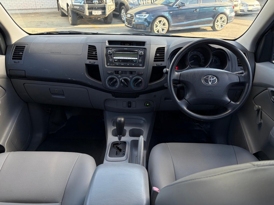 2009 MY10 Toyota HiLux TGN16R WorkMate Ute Image 12