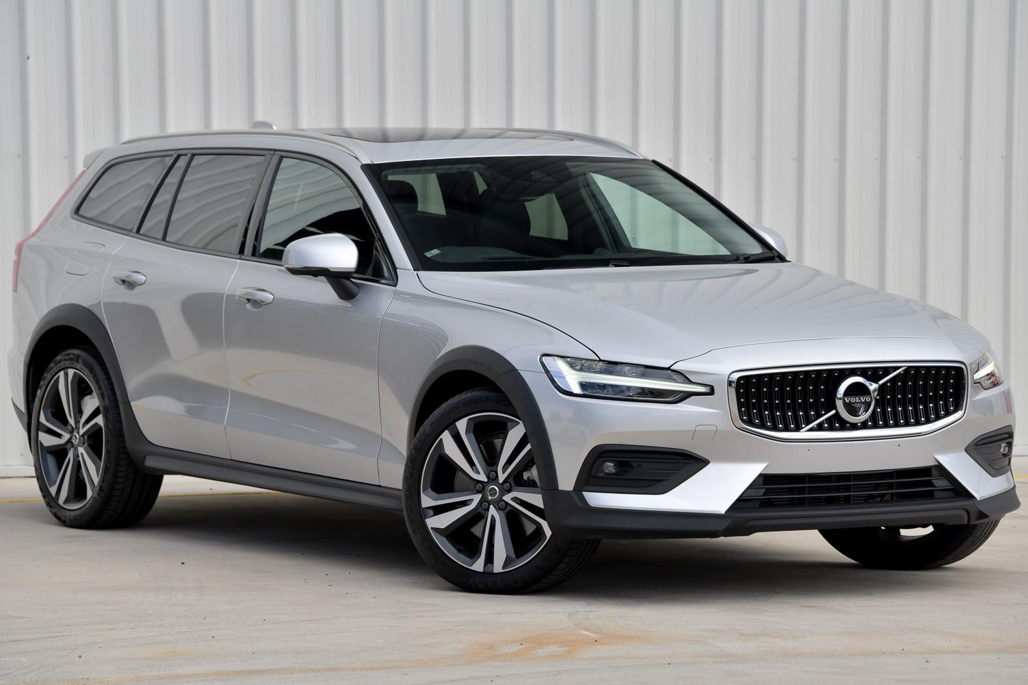 Used 2022 Volvo V60 Cross Country B5 U717749 Volvo Cars Waverley, VIC