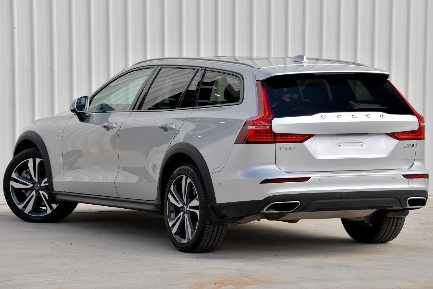 Used 2022 Volvo V60 Cross Country B5 U717749 Volvo Cars Waverley, VIC