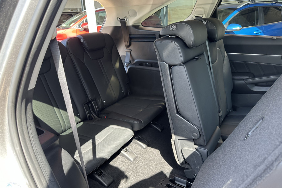 2025 MY24 Kia Sorento MQ4 PE Sport+ SUV Image 32