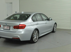 2016 BMW 330i F30 LCI Luxury Line Sedan