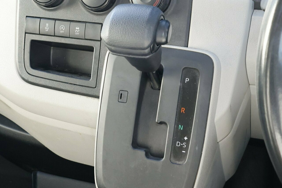 2021 Toyota HiAce GDH300R  Van Image 9