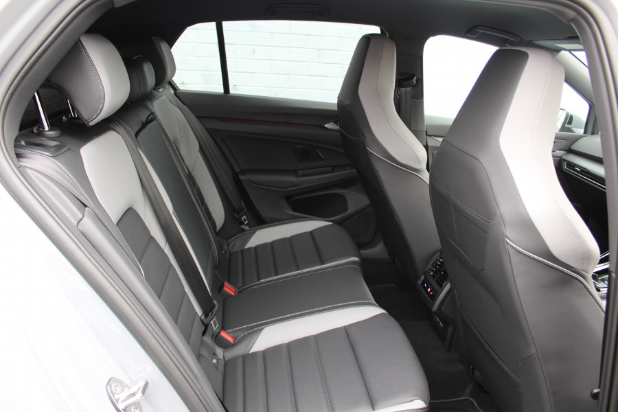 2025 Volkswagen Golf 8.5 110TSI R-Line Hatch Image 13