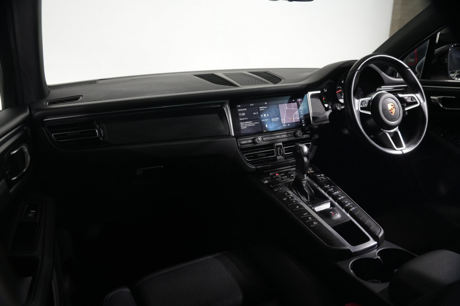 2021 Porsche Macan SUV