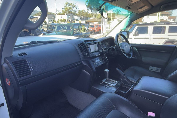 2012 MY13 Toyota LandCruiser VDJ200R GXL SUV Image 28
