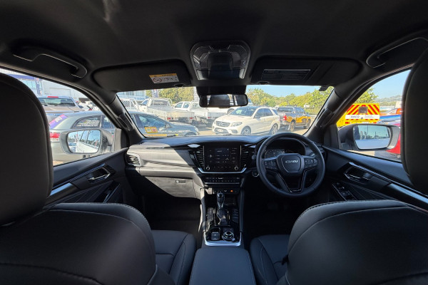 2025 MY25.5 Isuzu MU-X RJ LS-T SUV Image 13