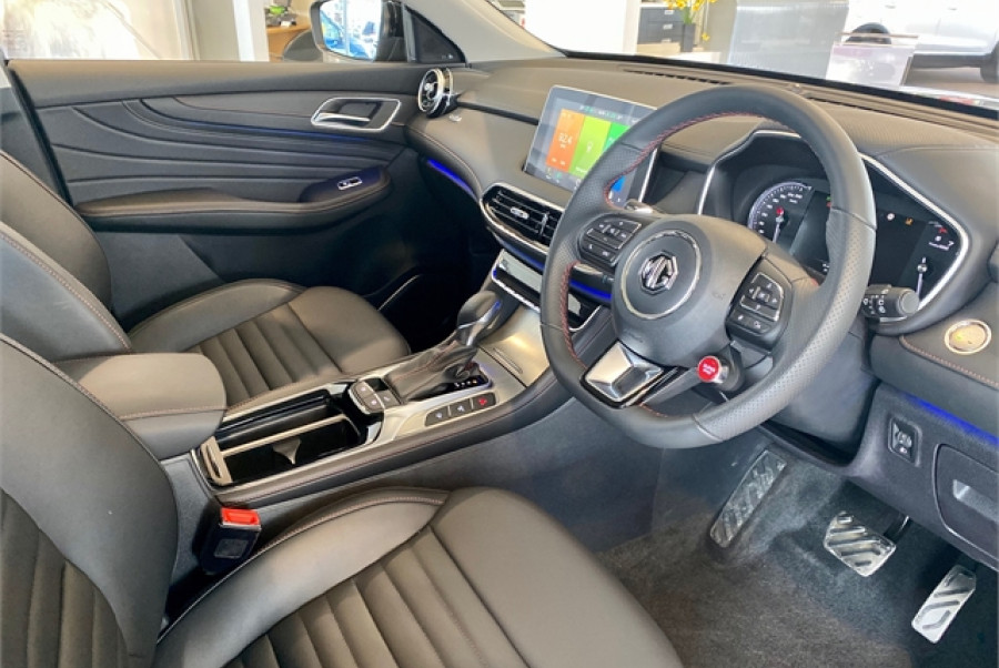 2021 MG HS Essence Rv/suv