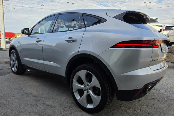 2018 Jaguar E-PACE X540 D240 HSE SUV Image 9