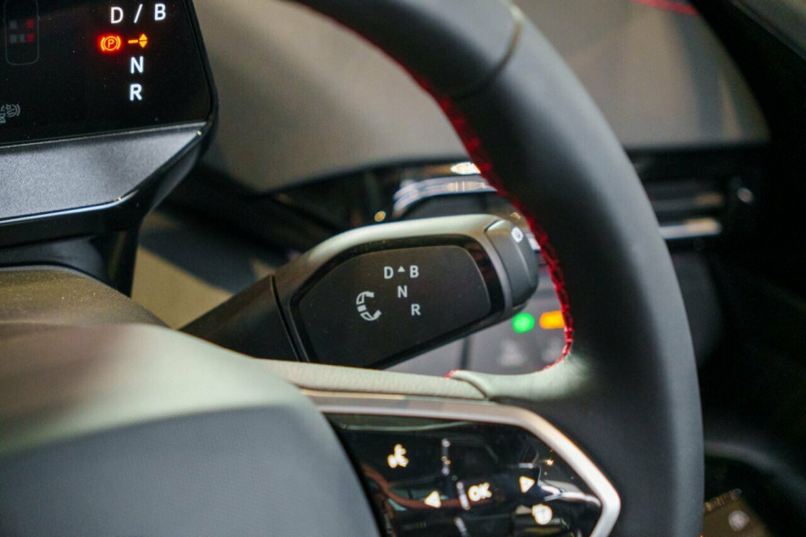 2025 Volkswagen ID. 5 E2 GTX SUV Image 13