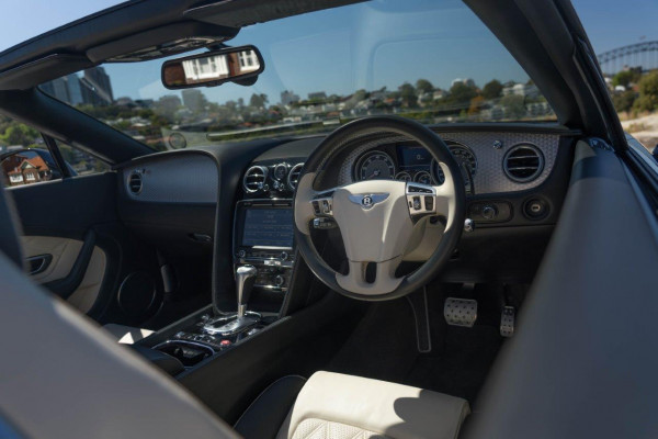 2015 Bentley Continental GT V8S Convertible Image 8