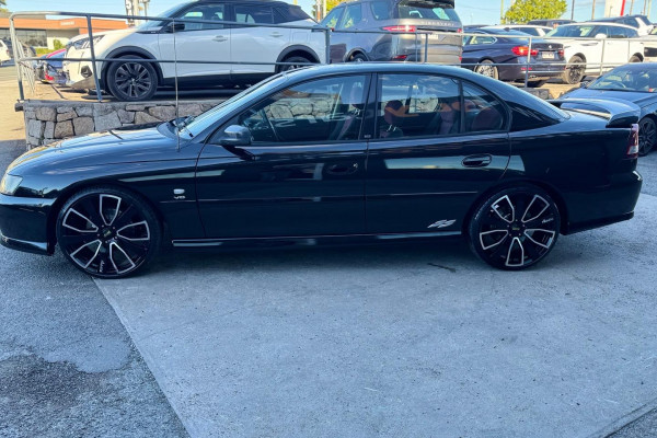 2002 Holden Commodore VY SS Sedan Image 8