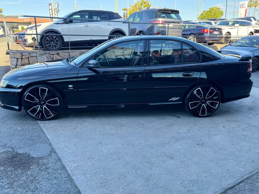 2002 Holden Commodore VY SS Sedan Image 8