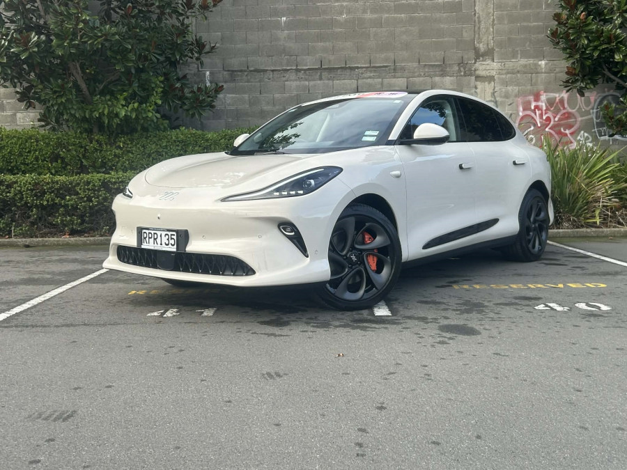 2026 MG IM6 Platinum SUV Image 6