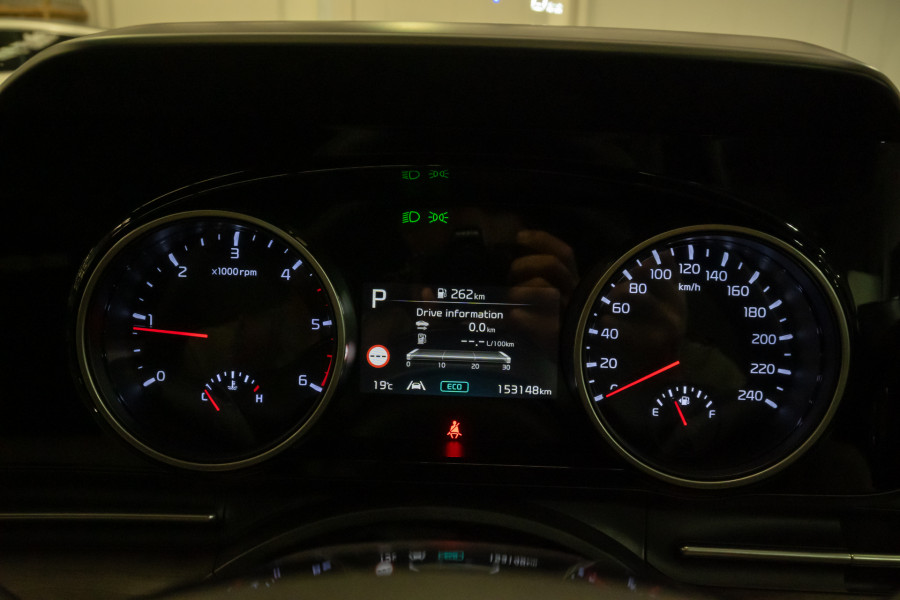 2023 Kia Carnival KA4 Special Edition People Mover