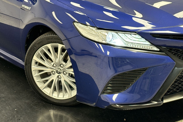 2020 Toyota Camry AXVH70R SL Hybrid Sedan