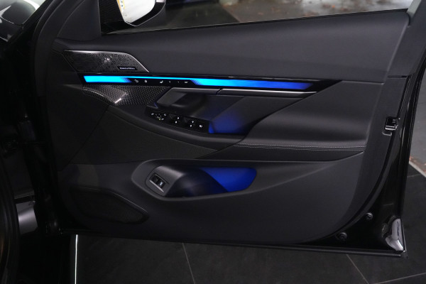 2025 BMW M5 Touring SUV Image 54