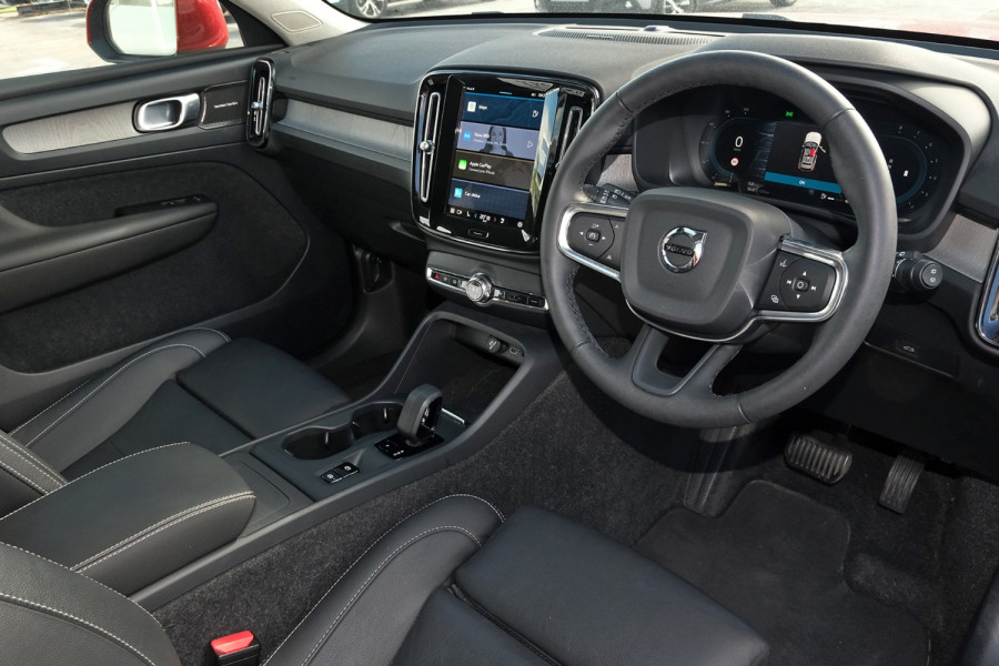 2022 MY23 Volvo XC40 XZ Plus B4 SUV Image 7