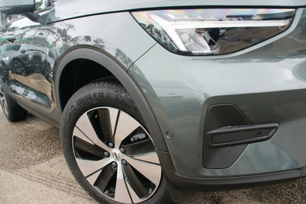 2025 MY26 Volvo XC40 XZ Plus B4 SUV Image 2