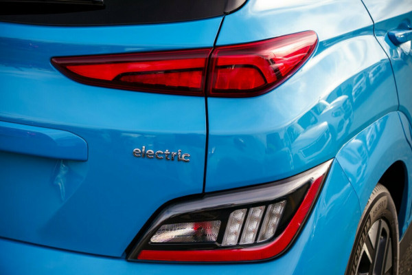 2021 MY22 Hyundai KONA OS.V4 Electric Highlander SUV Image 7