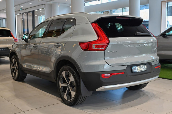 2025 MY26 Volvo XC40 XZ Ultra B4 Bright SUV Image 4