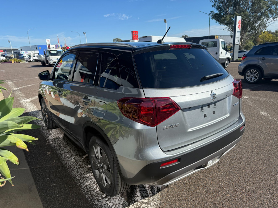 2024 Suzuki Vitara Wagon Image 6