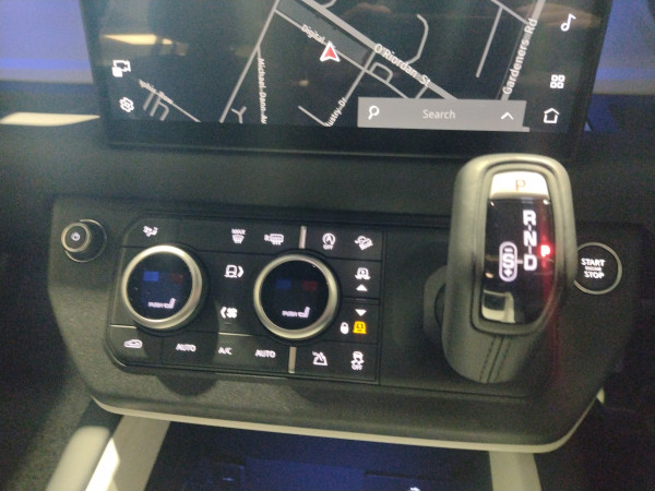 2024 MY25 Land Rover Defender L663 110 D350 X SUV image 19