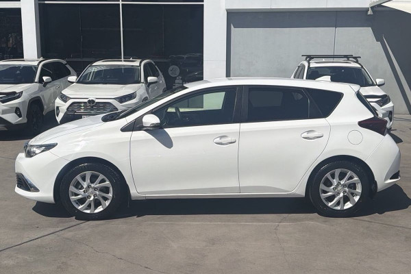 2017 Toyota Corolla ZRE182R Ascent Sport Hatch Image 7