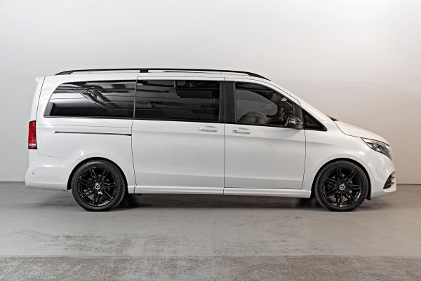 2021 Mercedes-Benz V-Class 447 V250 d Avantgarde People Mover image 3