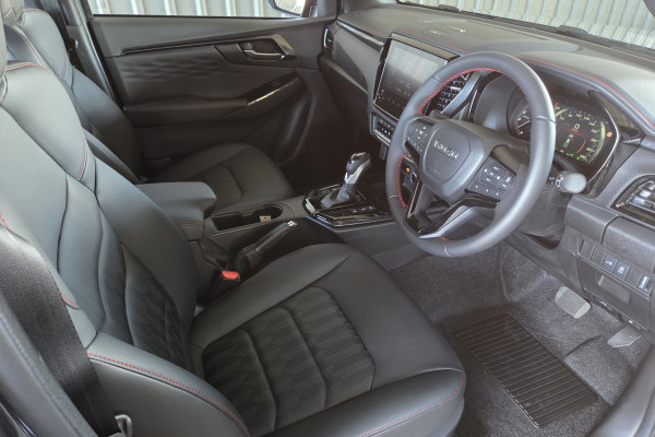 2026 Isuzu D-MAX RG X-TERRAIN Ute Image 9